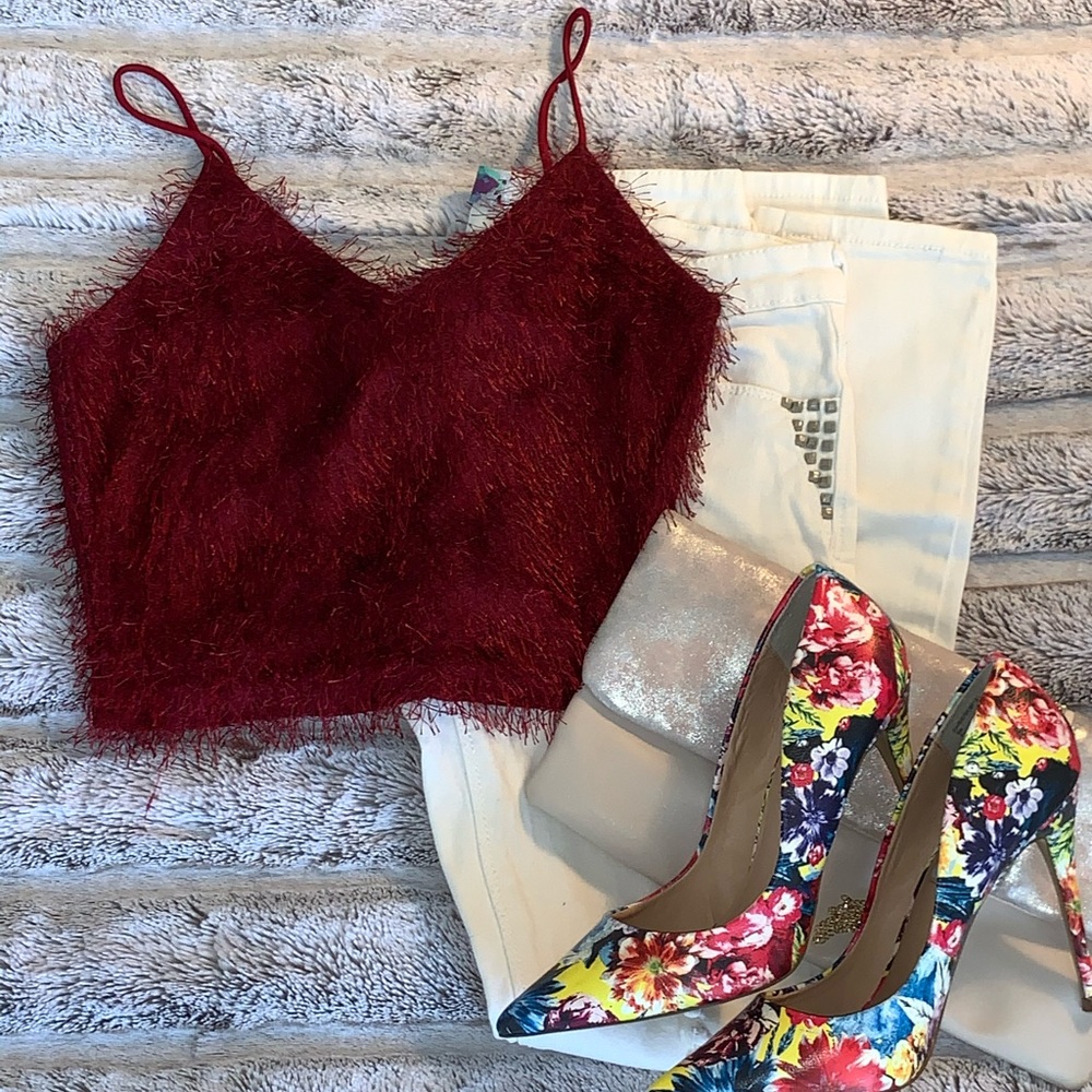 Super sexy crop top!